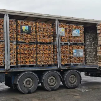 Mélange de bois dur – chargement de camion de bois de chauffage